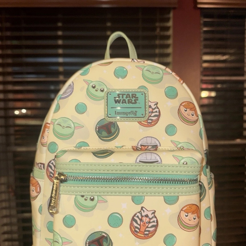 Star Wars Loungefly Cream & Mint The Child (Grogu) Mini Backpack